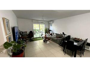 Appartement T3 dernier étage avec terrasse et parking privatif – Bormes-les-Mimosas