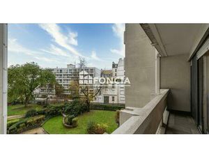 Balcon  Vue dégagée sur Jardins