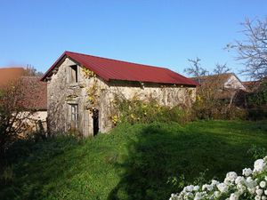 FERME à rénover / GRANGE secteur FRAIN (88) avec terrain - Idéal ARTISAN