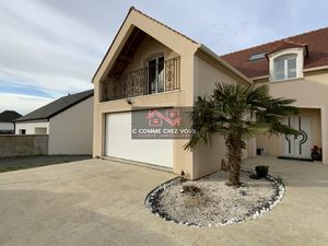 VENTE : maison F8 (203 m2) à FEROLLES ATTILLY