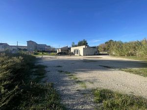 A VENDRE ALES TERRAIN +MAISON + BATIMENT