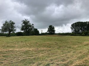 MARLY Terrain de loisirs non constructiblede 80ares