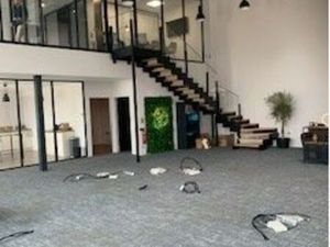 Location 271m² bureaux Brignais secteur SPA