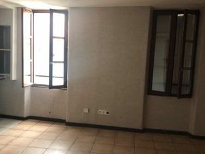 Loue app 2eme etage sans asc rue clément daniel la seyne-sur-mer