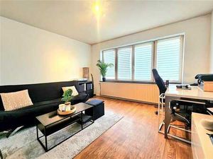 À 2 minutes de la gare d’Etterbeek & de l’ULB