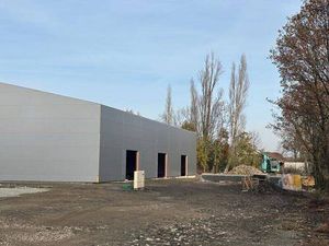 Local d'activités à vendre