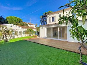 Maison à louer - 5 pièces - 106 36 m2 - Cannes - 06 - PROVENCE-ALPES-COTE-D-AZUR