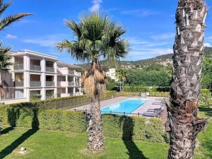 Vente appartement 3 pièces 67.68 m² à Bormes-les-Mimosas (83230)  495 020 €