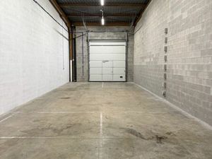 Surface industrielle à louer à Rue Joseph Francq 01 Piéton (VBD59732)
