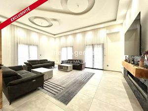 Vente maison 5 pièces 165 m² à Lons-le-Saunier (39000)  434 000 €