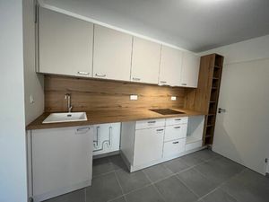 Location appartement 3 pièces 63 m² à Hyères (83400)