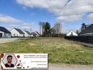 Vente terrain à batir 696 m² à Saint-Vaast-en-Chaussée (80310)  71 500 €