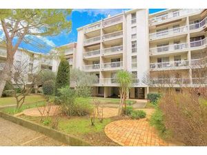 AVIGNON INTRA MUROS APPARTEMENT T3 70m² ASCENSEUR BALCON PARKING
