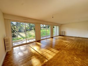 AVRILLE - VAL D'OR - T5  3 CH