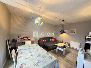 Saint Esteve  Maison de village