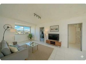 Appartement de 3 pièces de 67 74 m² situé à Marseille