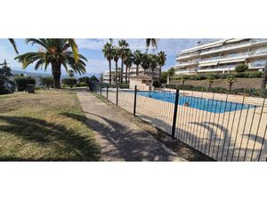 T2 de 47 m2 en REZ DE JARDIN COLLINE NICE OUEST