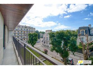 Le Chesnay St-Jean limite Versailles Les Prés - Appartement 5 pièces 103 m² carrez   4 cha