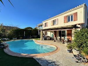 Maison de luxe de 124 m2 en vente Le Castellet  France