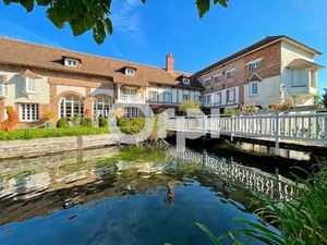 Vente moulin 7 pièces 550 m² à Glisolles (27190)  1 875 000 €