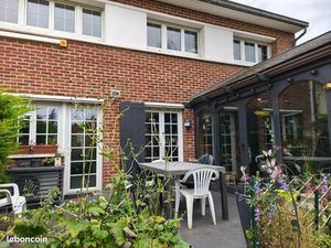 Propriété 4 pièces 145 m²