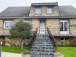Maison familiale + grand atelier sur 3680 m² de terrain