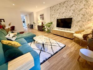 Maison de Village rénovée de 89 83m2 avec terrasse