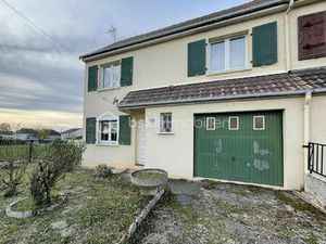 Maison traditionnelle de 88 m² à Villiers-En-Lieu