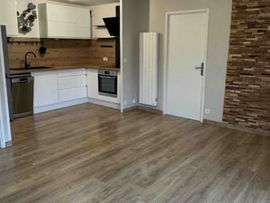 APPARTEMENT T2 BALCON PARKING BASSIN LE TEICH