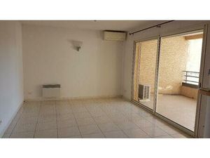 Bel appartement T3  dans petite résidence proche du port