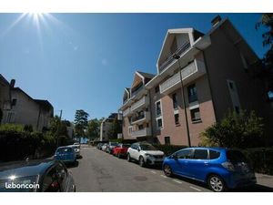 T3 rénové 65 m² – Terrasse  Parking  Ascenseur – Albigny / 100 m du lac