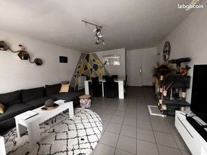 Loue grand T2 66 M2 Centre Pont à Mousson entre gare et place Duroc