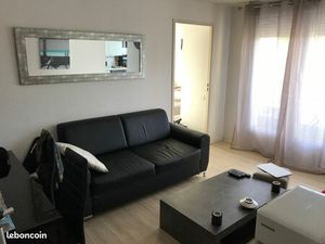 Location Appartement T2 Résidence arborée piscine rue Arcs St Cyprien