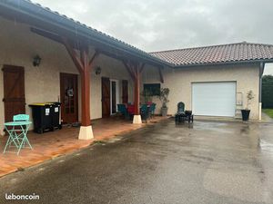 Maison 4 pièces  116 m2 avec cour et jardin