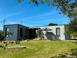 Petite maison comptemporaine jardin sur Yvias