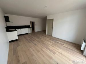 Appartement T4 - 90m2 a Valensole / Rénové récemment