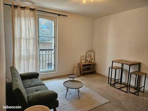 Appart T1 Meublé centre ville Aurillac + Garage + Cave