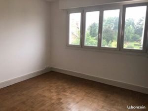 Studio meublé et rénové-centre ville