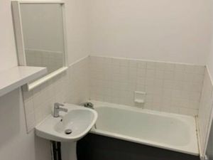 T2 lumineux résidence sécurisée