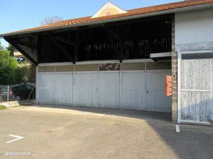 GARAGE BOX STOCKAGE 15m2