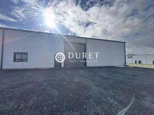 Location Bureaux et commerces à Tillières (49230) : à louer / 364m² Tillières