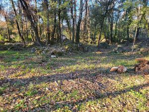 Vente terrain 1000 m² à Brignoles (83170)  149 000 €