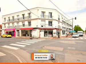 Vente locaux professionnels 69 m² à Roanne (42300)  105 000 €