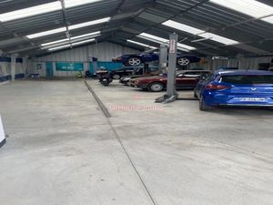 Vente locaux professionnels 1200 m² à Cagnes-sur-Mer (06800)  544 000 €