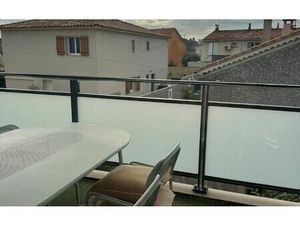 Location appartement  m² T-1 à Toulon  724 €
