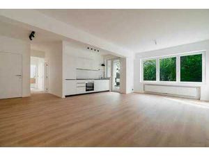 Uccle – Appartement 2 chambres entièrement rénové (PEB B-)