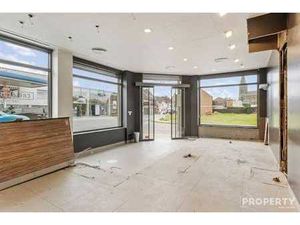 Commerce avec appartement