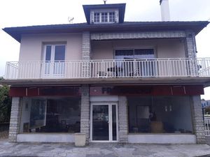 Vente immeuble 8 pièces à Oloron-Sainte-Marie (64400)  326 480 €