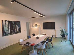 Bureau d'env. 151 m² à louer
