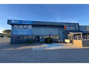 Vente immeuble 4 pièces 522 m² à Roaix (84110)  530 000 €